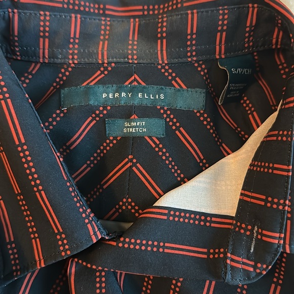Men’s Perry Ellis Size Small Button Up Dress Shirt - Picture 3 of 4